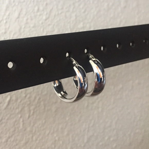 Simple Sterling Silver Hoop Earrings 925 - Picture 1 of 7